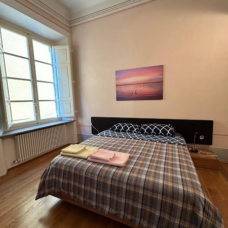 Puccini'S Home, Elegant Apartment In Piazza Puccini Лука Екстериор снимка