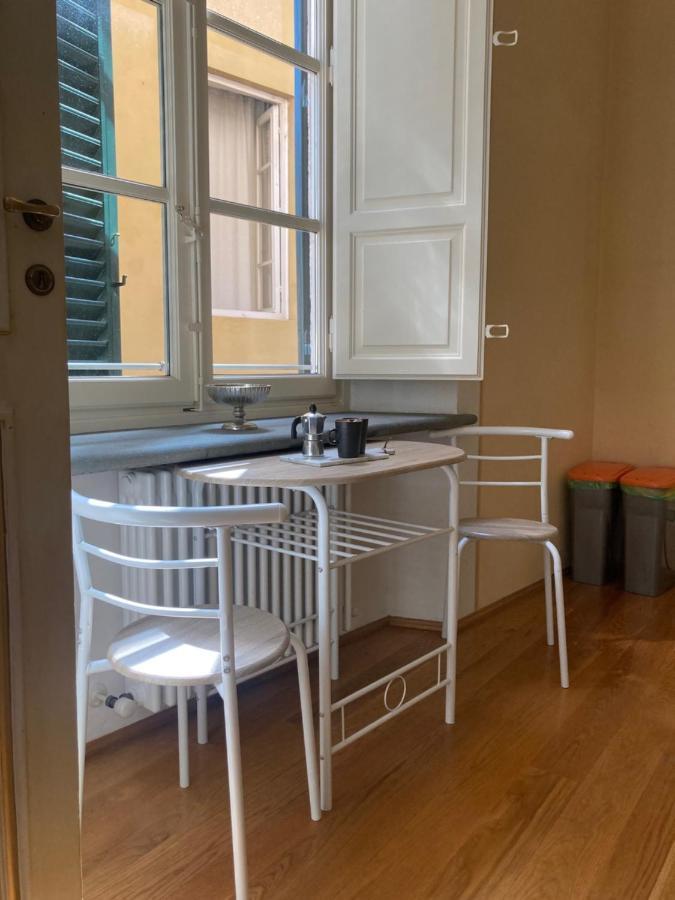Puccini'S Home, Elegant Apartment In Piazza Puccini Лука Екстериор снимка